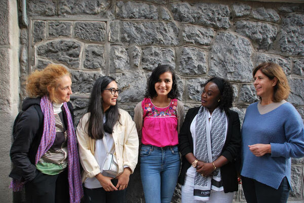 La maternidad de las mujeres migrantes